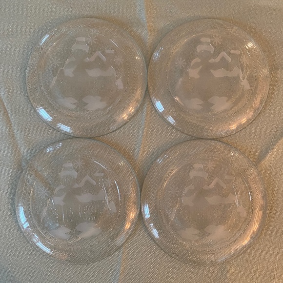 Arcoroc I Set of 8 I Winter Wonderland I Welcome Home I Glass Dessert Plates - Picture 9 of 16